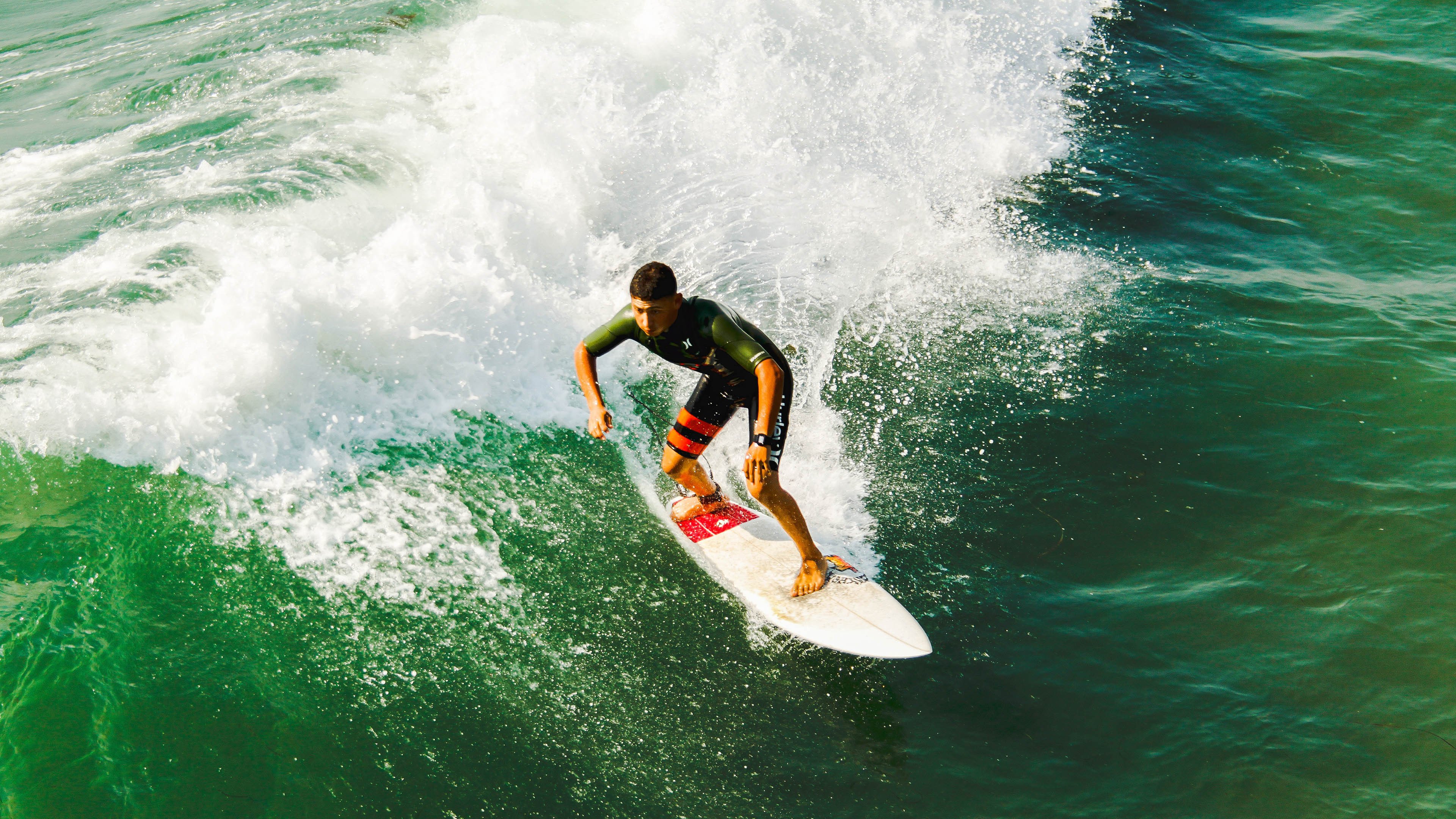 当药厂遇见太极虎,罗德里如何用一场比赛,定义了两种足球文明的边界